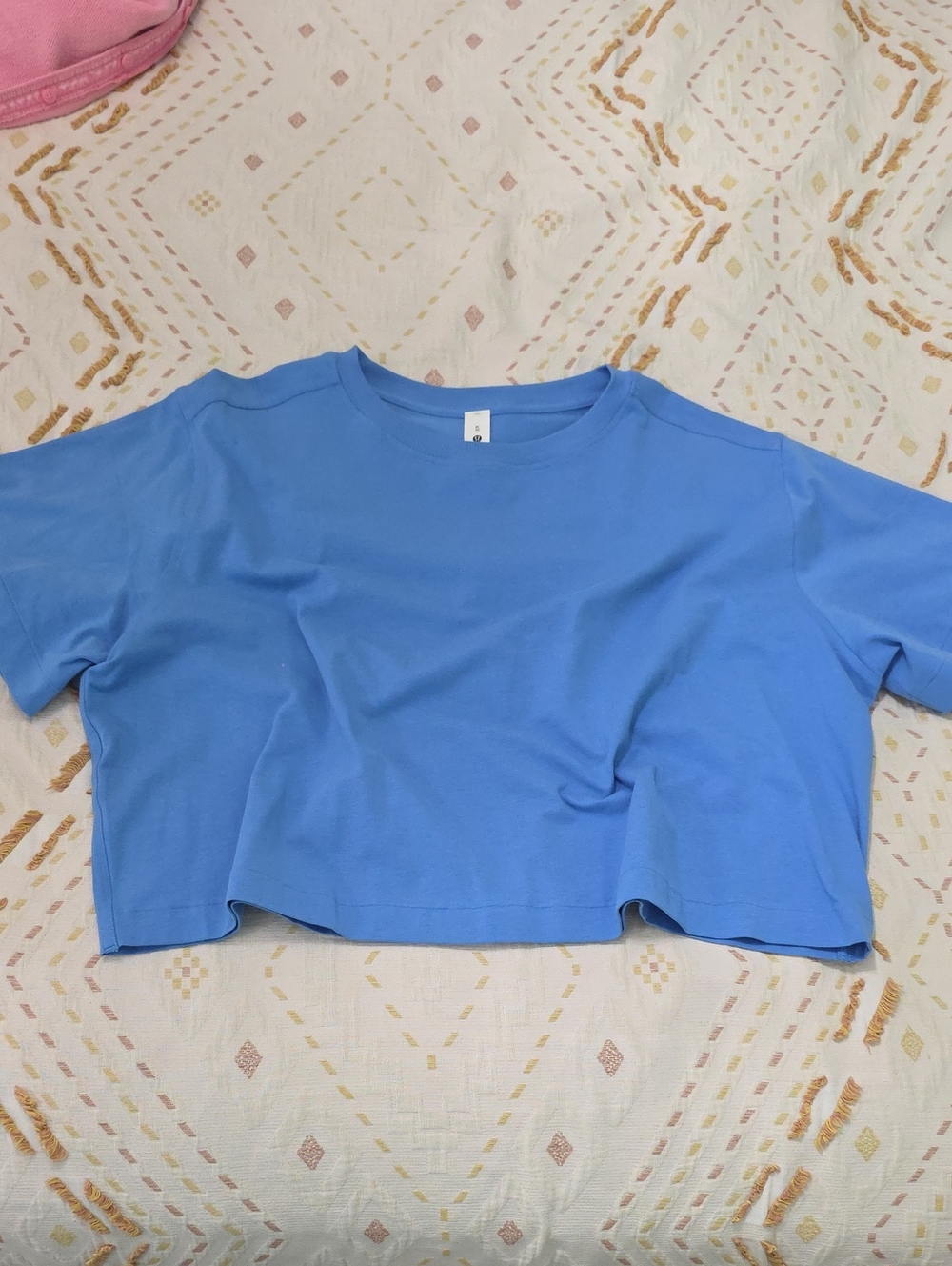 Lululemon Cropped Tee